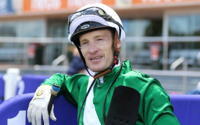 EnthaarMark-ZahraChairmans-StakesGroup-3_30-01-2021_WIN_Caulfield_4__597-734x460 The Singapore Turf Club has granted a one-day visiting jockey’s licence to Australian jockey Mark Zahra (pictured) to ride at the Kranji Mile meeting next Saturday, 18 May.