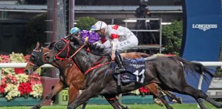 Mickael Barzalona wins aboard Elon for trainer John Size.